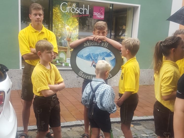 Einzug Dorfner Volksfest