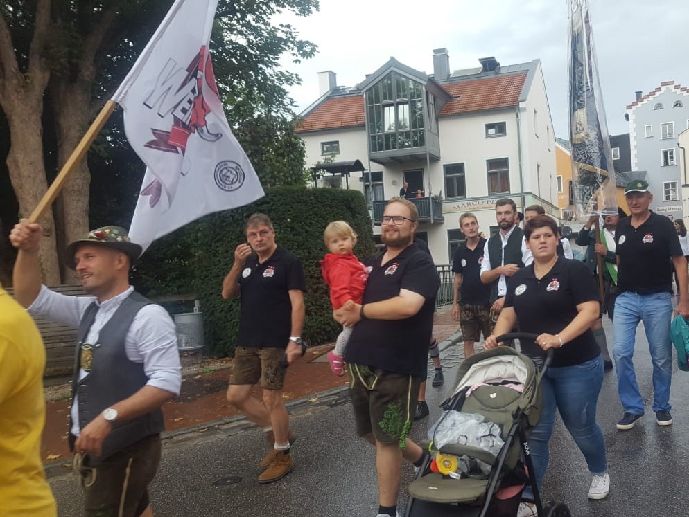 Einzug Dorfner Volksfest