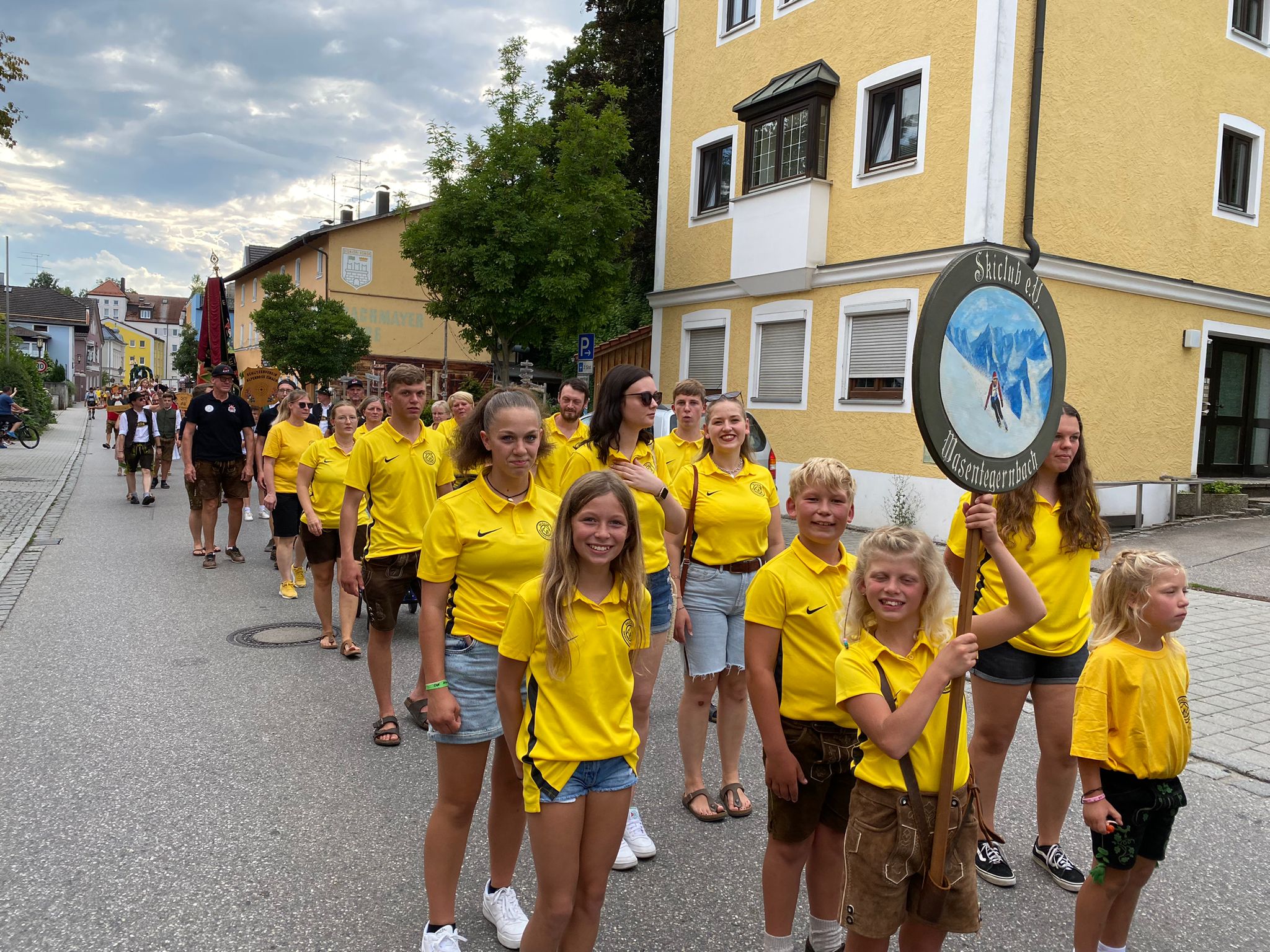 Einzug Dorfner Volksfest